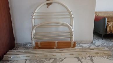 Lettini in acciaio con doghe in legno