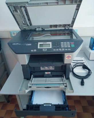 Stampante laser Brother DCP-8060 + toner nuovo