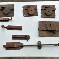 Serrature e catenacci antichi