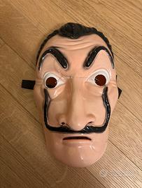 Maschera di Dalì-casa di carta