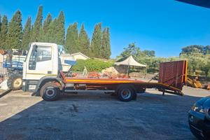 eurocargo  120. 24 con rampa 