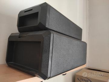 1 porta VHS - 1 porta audio cassette