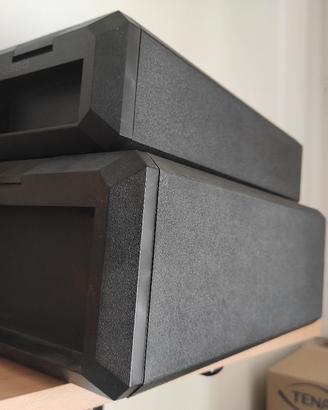 1 porta VHS - 1 porta audio cassette