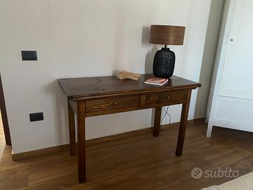 Tavolo in legno massello