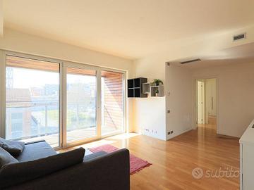RECENTE TRILOCALE CON SPLENDIDA LOGGIA