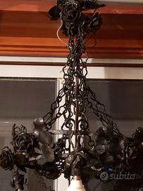 Lampadario in ferro battuto