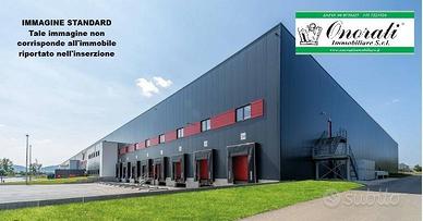 Immobile di 19000 m² con più di 5 locali a Fiano R