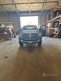 Dodge Ram 1500 5.7 hemi Megacab 2006 2 Gen