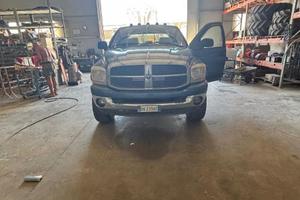 Dodge Ram 1500 5.7 hemi Megacab 2006 2 Gen