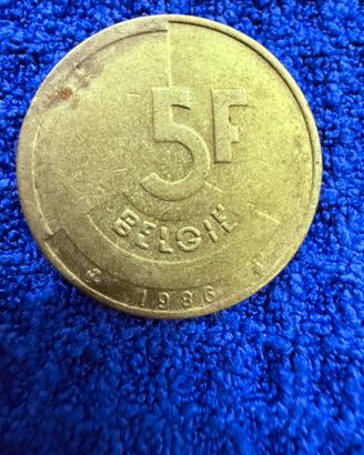 Moneta da 5 Franchi del Belgio del 1986