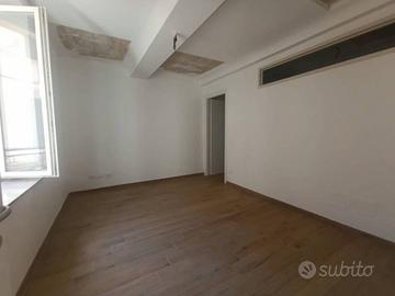 Immobile di 70 m² a Mirandola