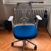 Sedia Herman Miller Sayl blu con supporto lombare