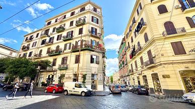 3 LOCALI A NAPOLI