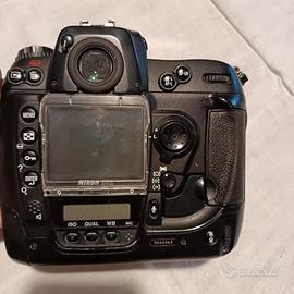 Nikon D2X Body – Fotocamera Reflex Professionale