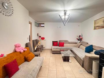 S/indpendente 4 vani con giardino di 200 mq