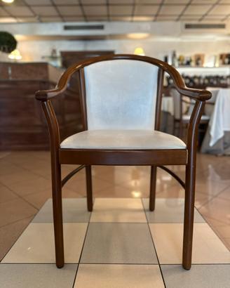 Sedie in legno per ristorante o bar