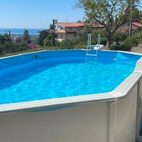 Piscina Acquamarina bianca  fuori terra.
Marca “ p