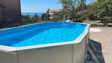 Piscina Acquamarina bianca  fuori terra.
Marca “ p