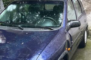 Opel corsa 800 a benzina