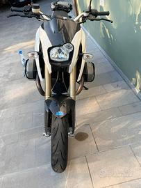 BMW HP2 MEGAMOTO