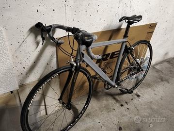 Telaio KUOTA carbonio e alluminio 