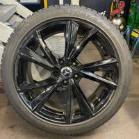 GOMME INVERNALI DUNLOP x Mercedes Benz a45s AMG