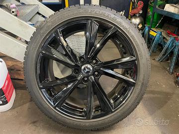 GOMME INVERNALI DUNLOP x Mercedes Benz a45s AMG