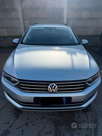 Volkswagen Passat B8 station wagon 2.0 tdi 150cv