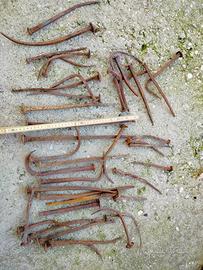 lotto chiodi antichi