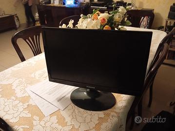 TV Samsung 22