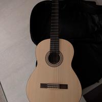 chitarra acustica Yamaha 