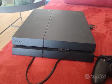 PS4 500GB + 1 Controller + Lotto 11 Giochi