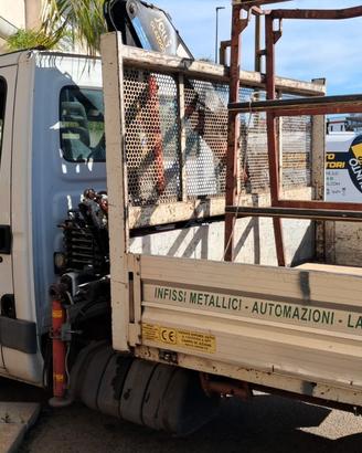 fiat Iveco completo di gru omologata 