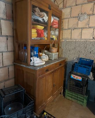 Cassettiera e credenza