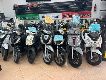 Honda SH 150/ 125 da 1.000 euro in su - PERMUTE
