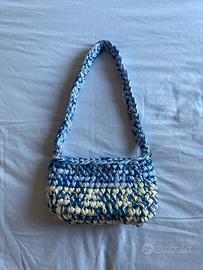 Borsa all’uncinetto fatta a mano
