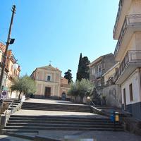 Indipendente con due terrazze a Bronte centro