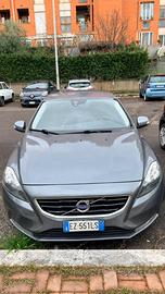 Volvo v40 D2