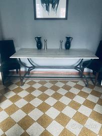Tavolo in marmo e ferro battuto con poltroncina