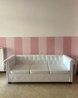 Divano chesterfield ecopelle bianco