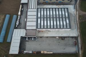 Magazzino coperto e piazzale 3500 mq