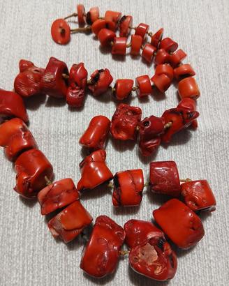 collana corallo bamboo con grandi pietre