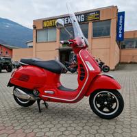 Piaggio Vespa 300 GTS - 2016