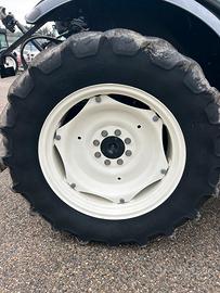 Pneumatici con cerchi