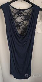 top con pizzo sulla schiena 