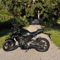 Honda CB 300R 2022 - 14.412 km - patente A2