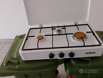 fornello a gas tre fuochi 