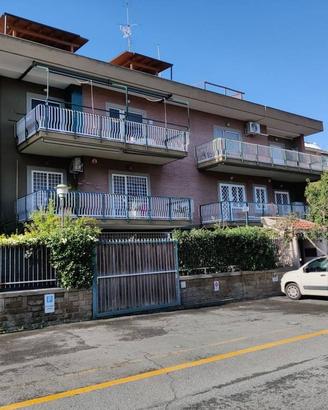 Appartamento di 196 m² con 5 locali a Roma