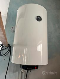 Boiler acqua calda nuovo