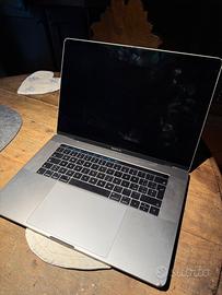 Macbook Pro 15” 2016